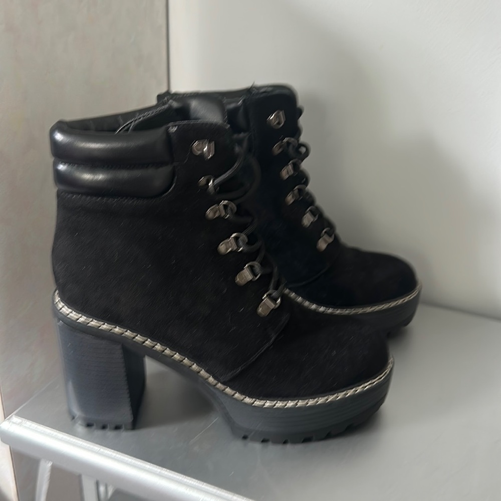 New approximately 3 1/2 “ heel a suede black boots w/grommet tie smoke free home